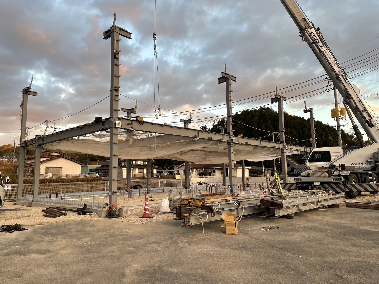 上棟1日目の夕方の写真